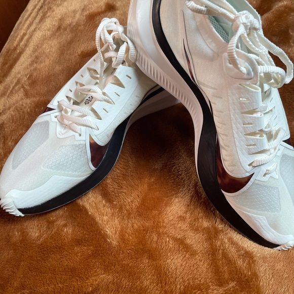 Nike Zoom Gravity - Picture 4 of 7